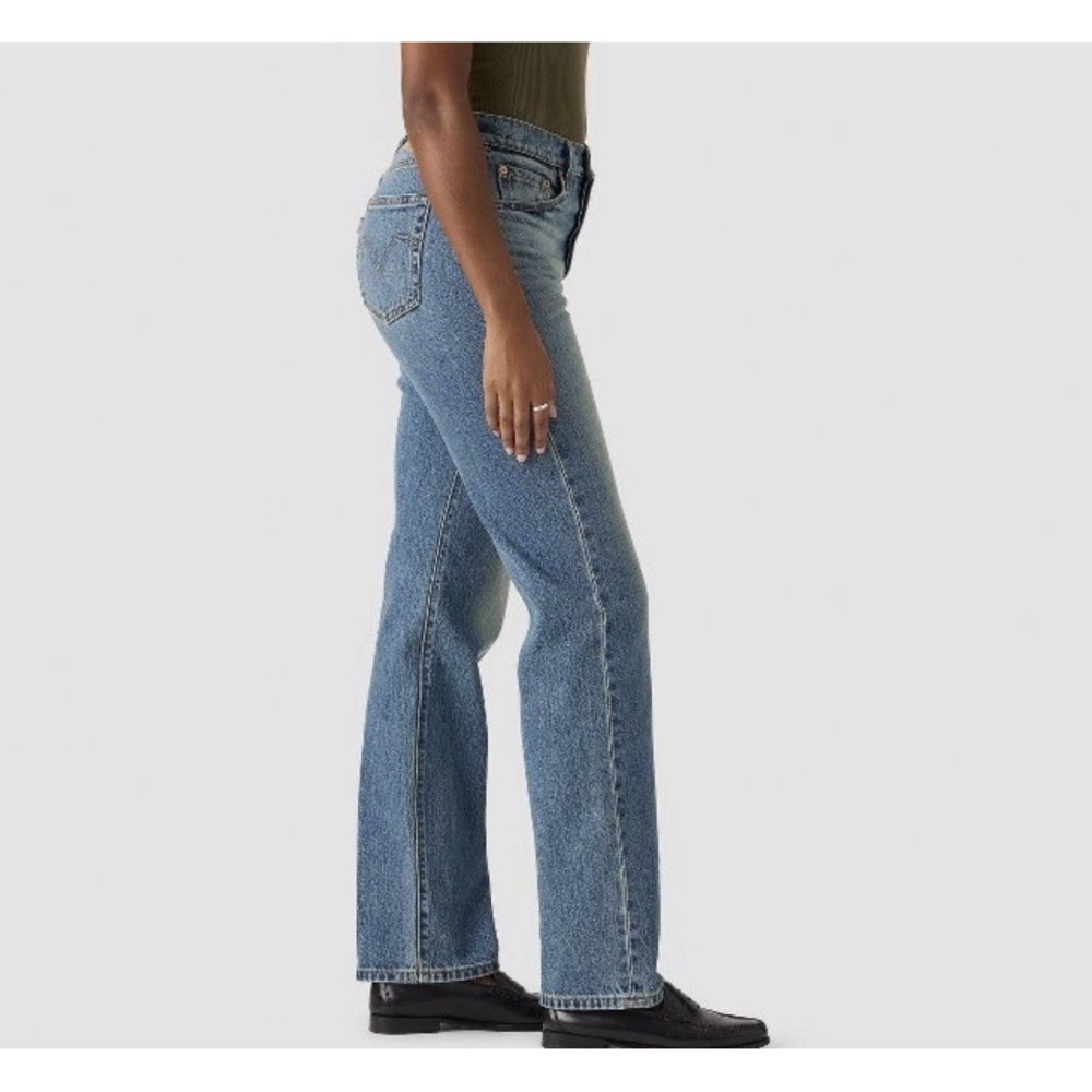 Levi's Women's 501 Size 29x30 29" Curve Jeans High Rise Straight Leg Curvy Fit - Picture 2 of 7